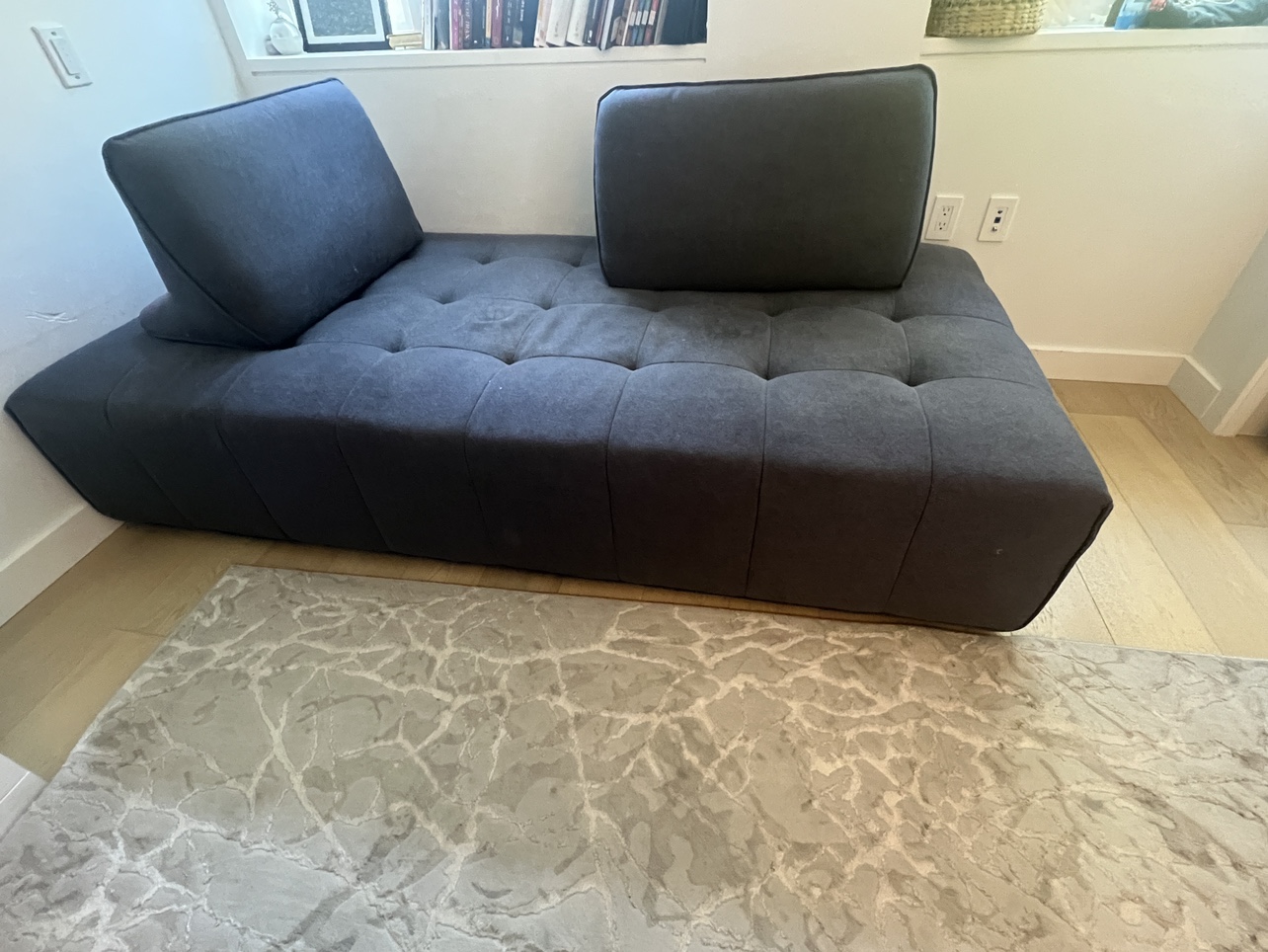 Sofa with adjustable back cushions - photo 2