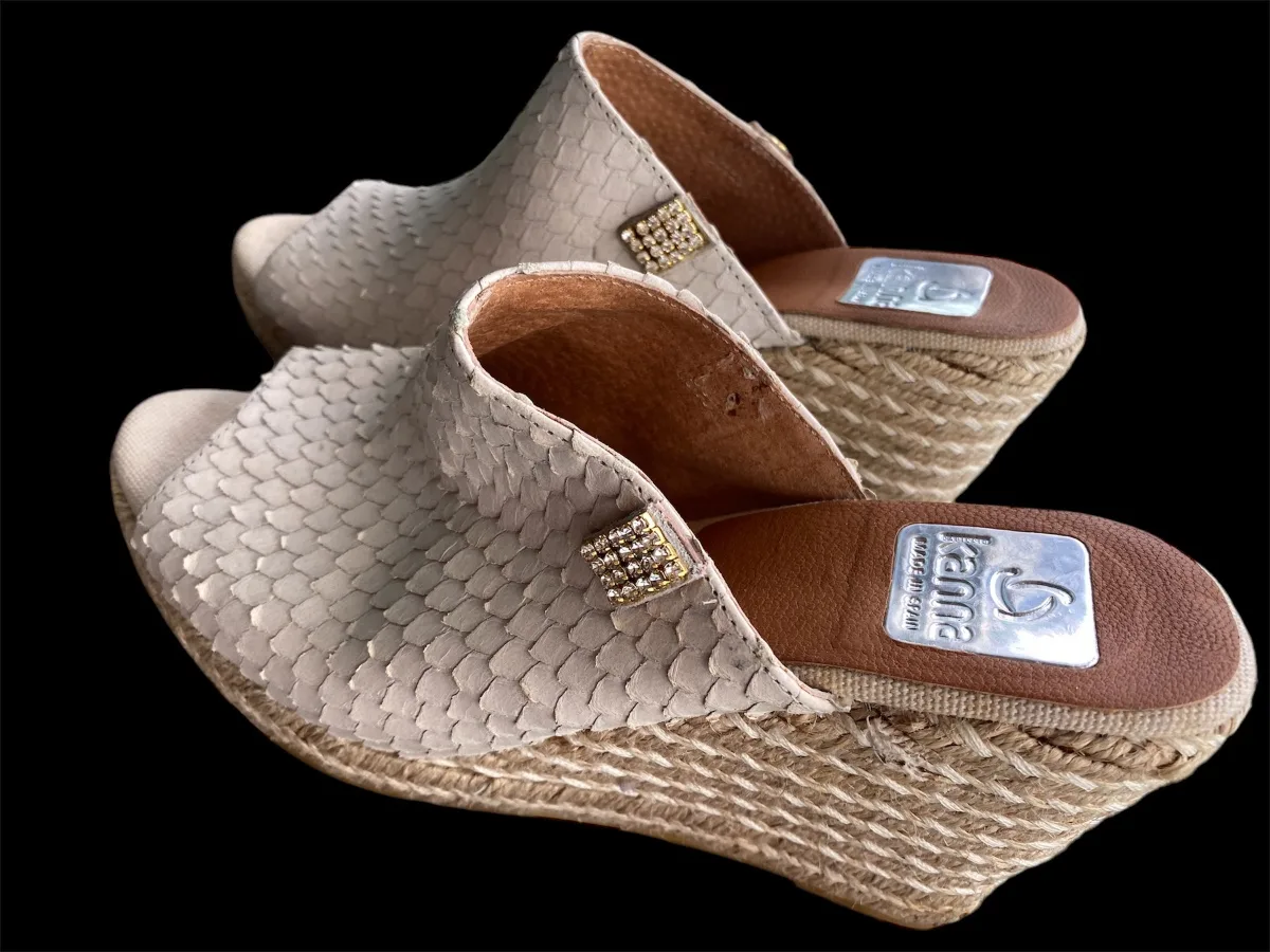 Kanna White Leather Wedge Sandals image indicator(4)