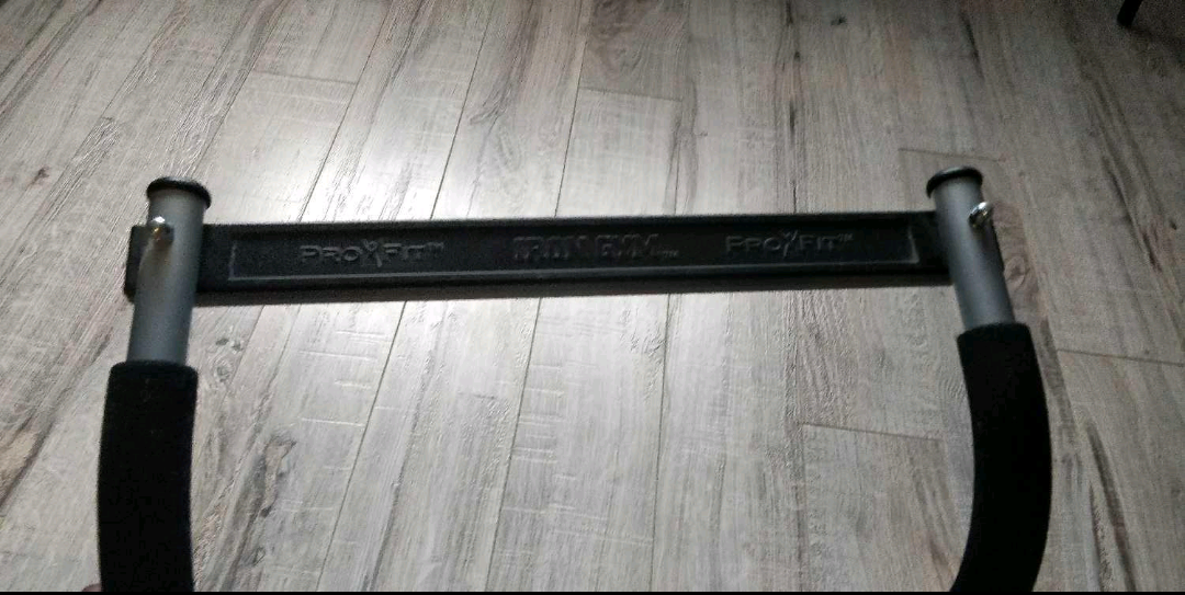 Over-the-Door Pull-Up Bar - photo 4