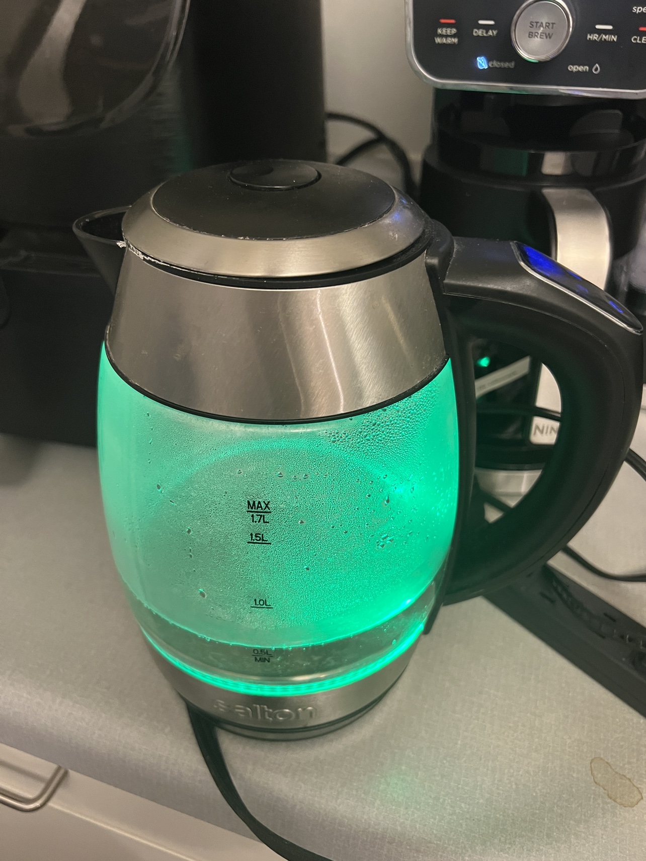Salton Electric Kettle - photo 2