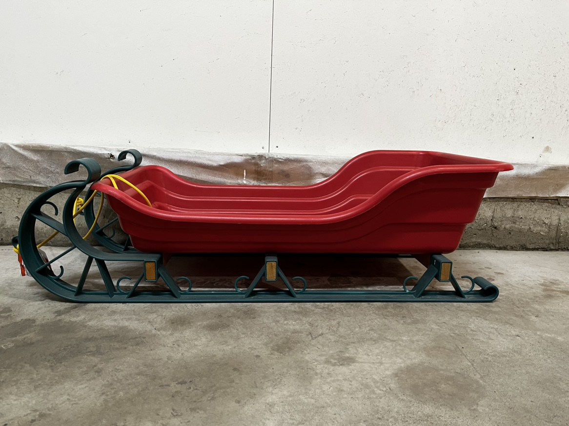 Red Sled with Green Runners - photo 2