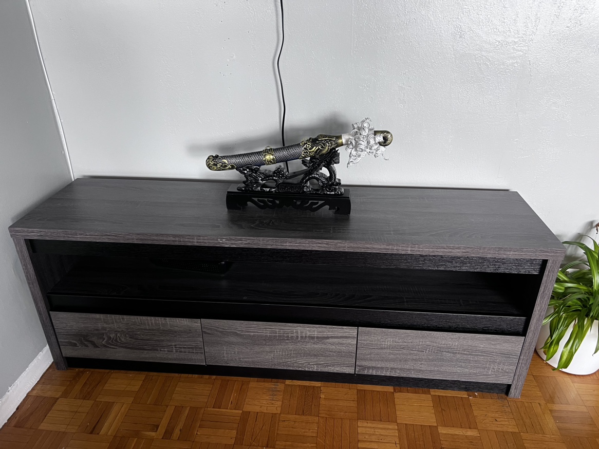 Tv stand
