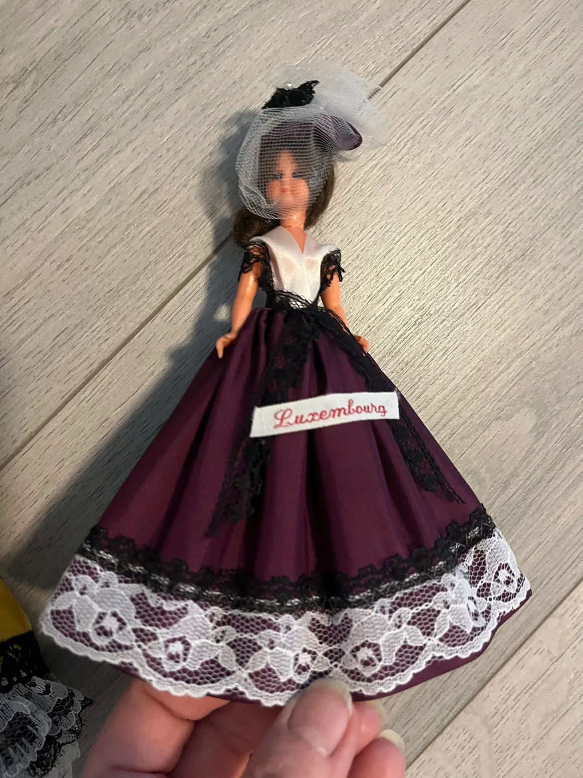 Vintage Dolls image indicator(6)