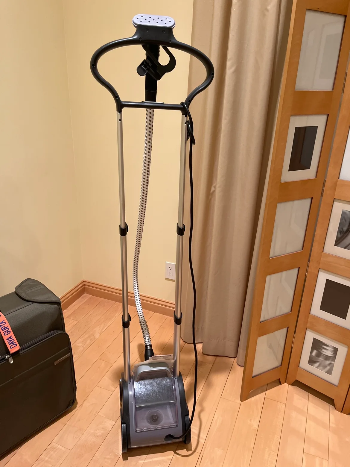 Garment Steamer thumbnail