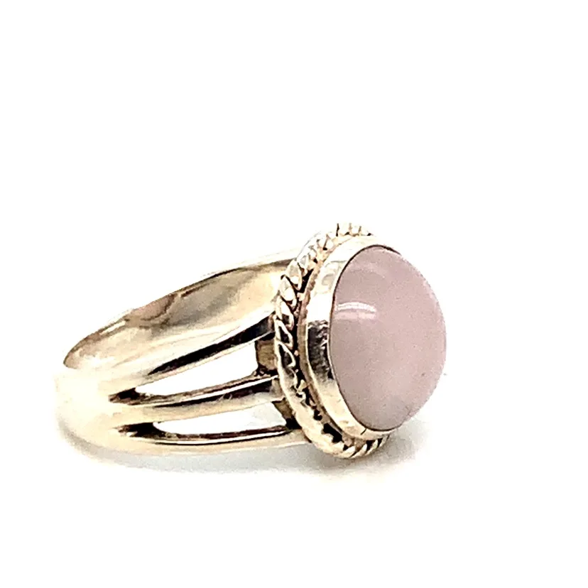 Sterling Silver Ring with Rose Quartz Stone image indicator(5)