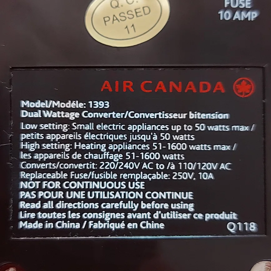 Air Canada Dual Wattage Adapter Plug Kit - NEW image indicator(4)
