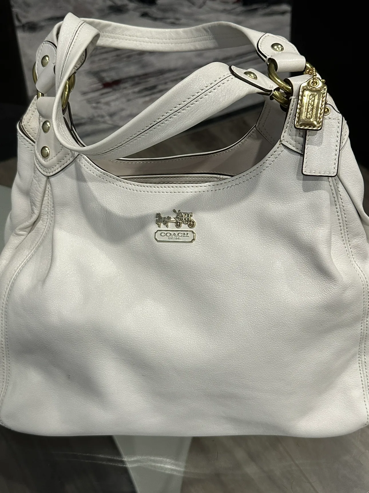 Coach White Leather Bag image indicator(6)