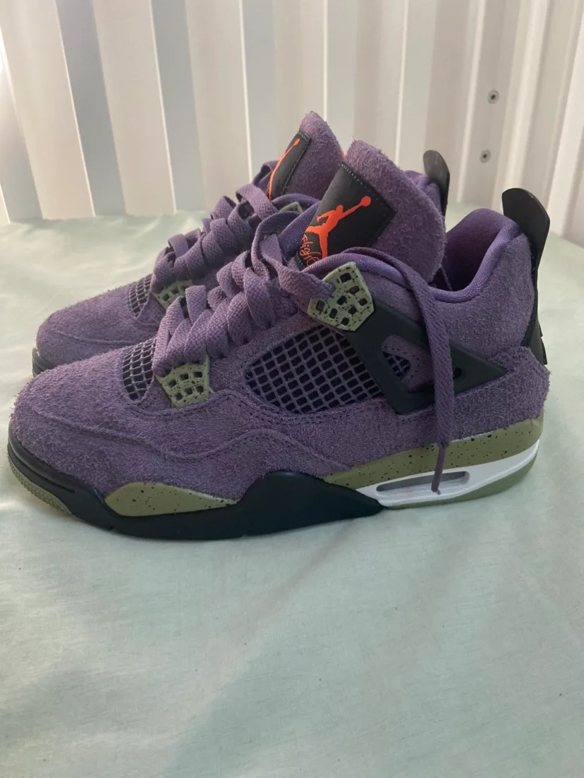 Air Jordan 4 Retro "Canyon Purple” - Size 7 Women’s thumbnail