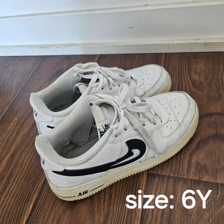 Nike/ Vans/ Converes image indicator(7)