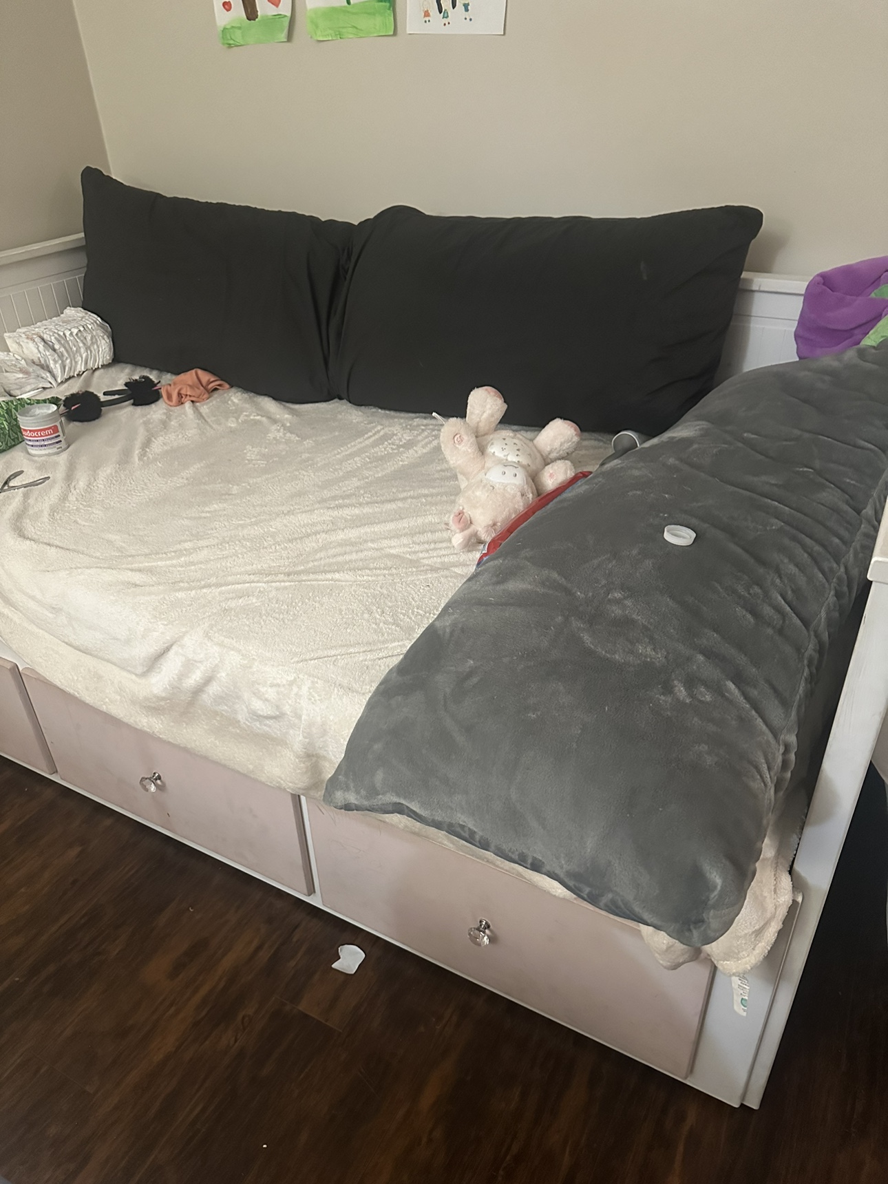 Day bed White Bed Frame With Storage - photo 5