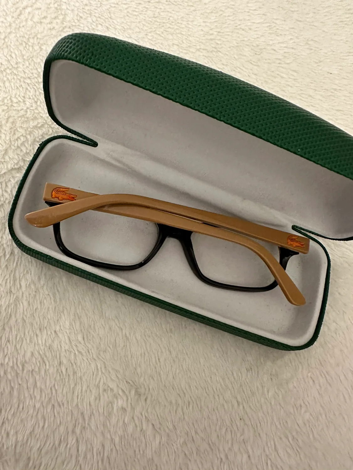Lacoste children’s Eyeglasses image indicator(2)