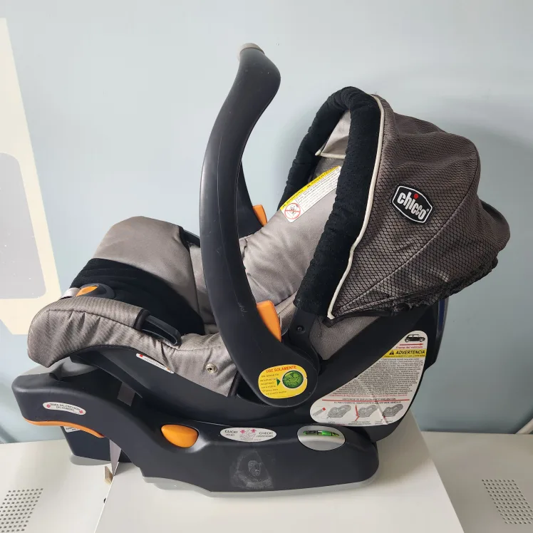 Chicco KeyFit 30 Infant Car Seat thumbnail