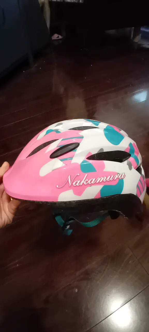 Pink Scooter with Helmet image indicator(2)