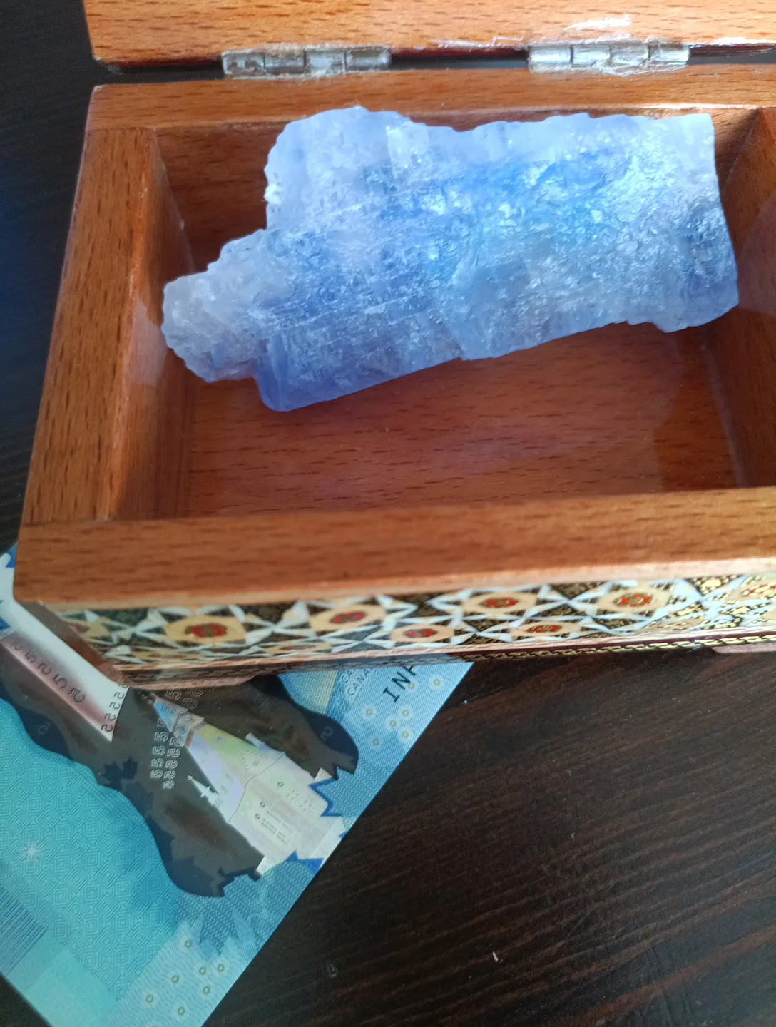 Large blue Salt Crystal image indicator(2)