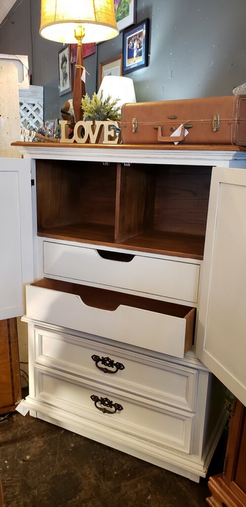 White dresser - photo 2