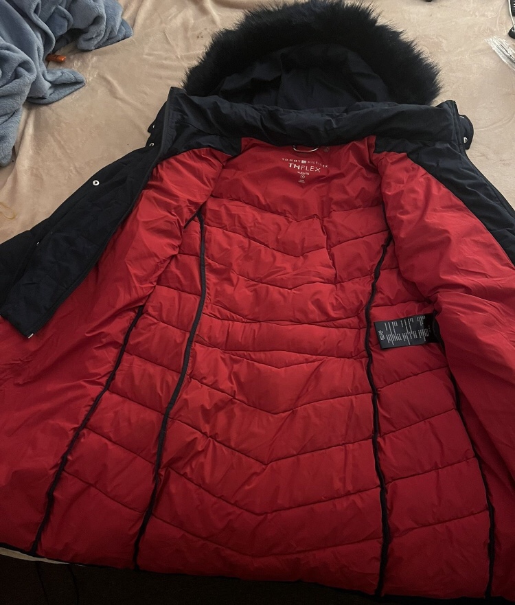 Women’s Tommy Hilfiger Belted Faux-Fur-Trim Hooded Puffer Coat - photo 4