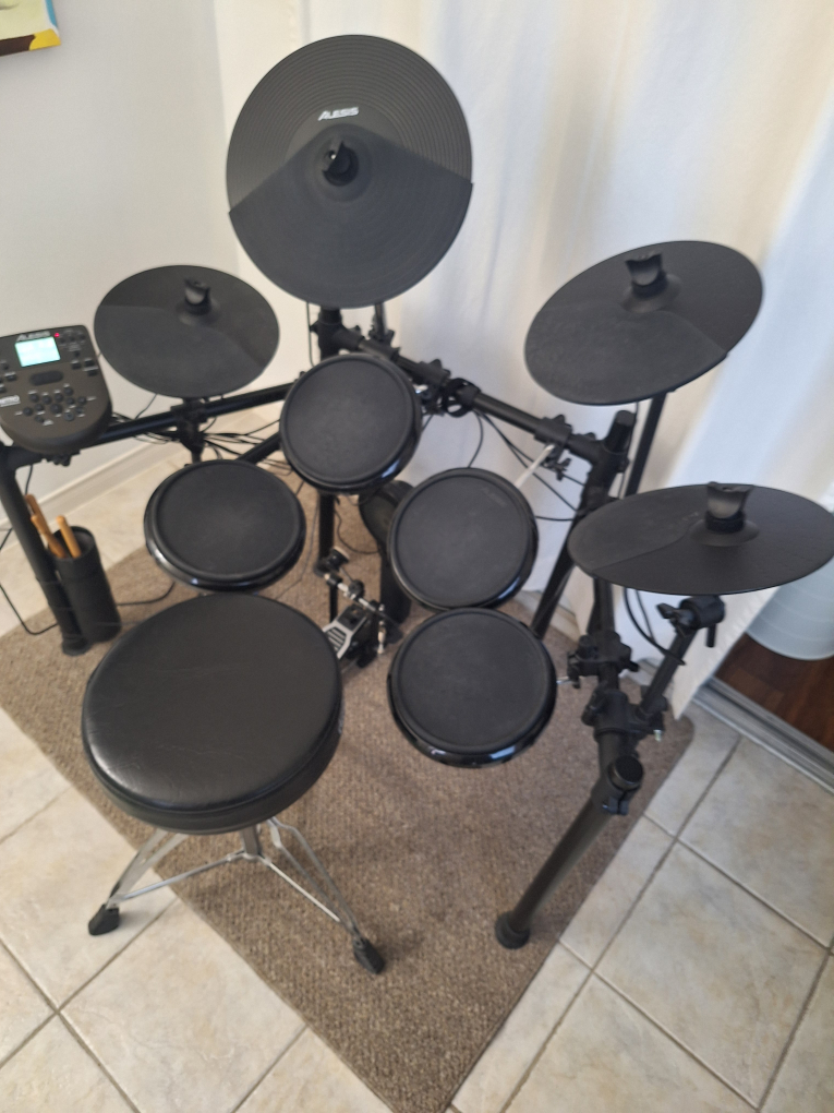 Alesis Nitro Mesh Electronic Drum Set - photo 3