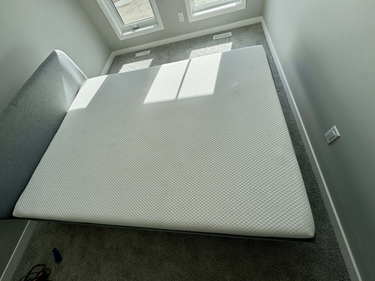 Queen Size Bed Frame with Mattress