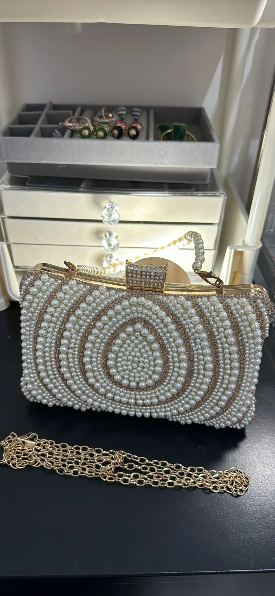 Pearl and Rhinestone Clutch image indicator(3)