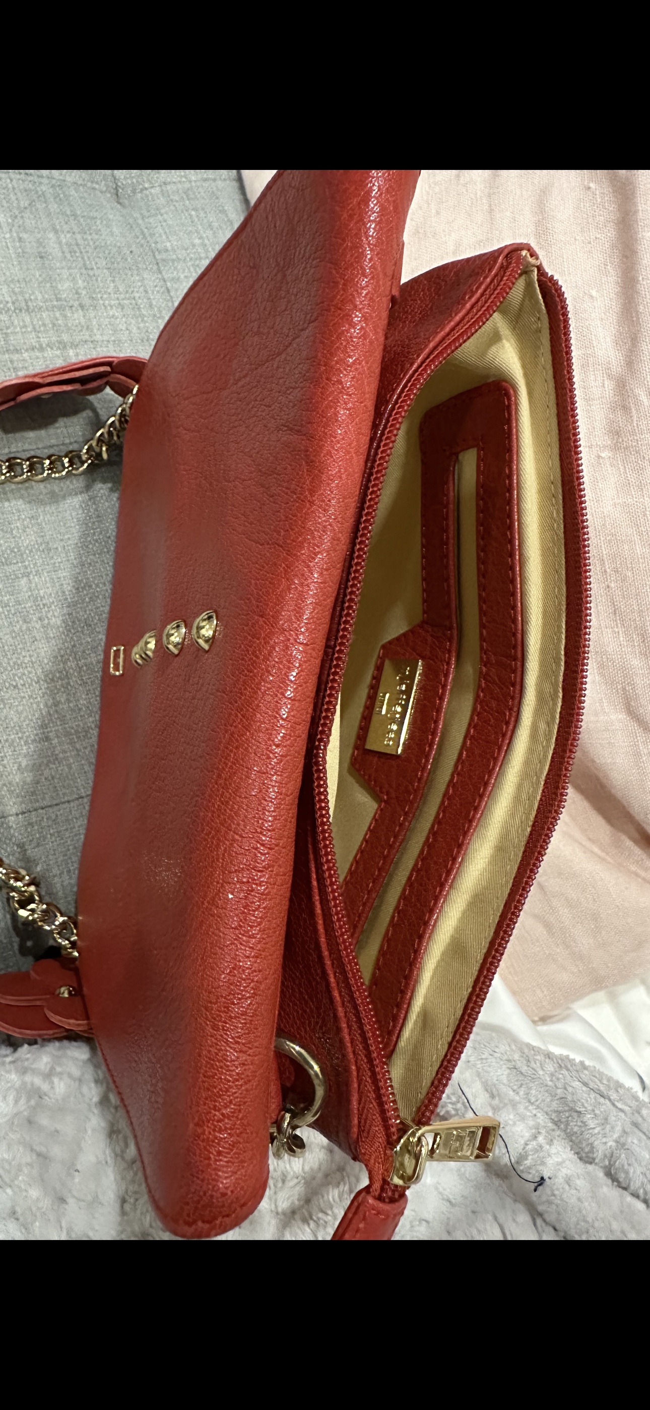 Red Leather Bag with Flower Chain - photo 3