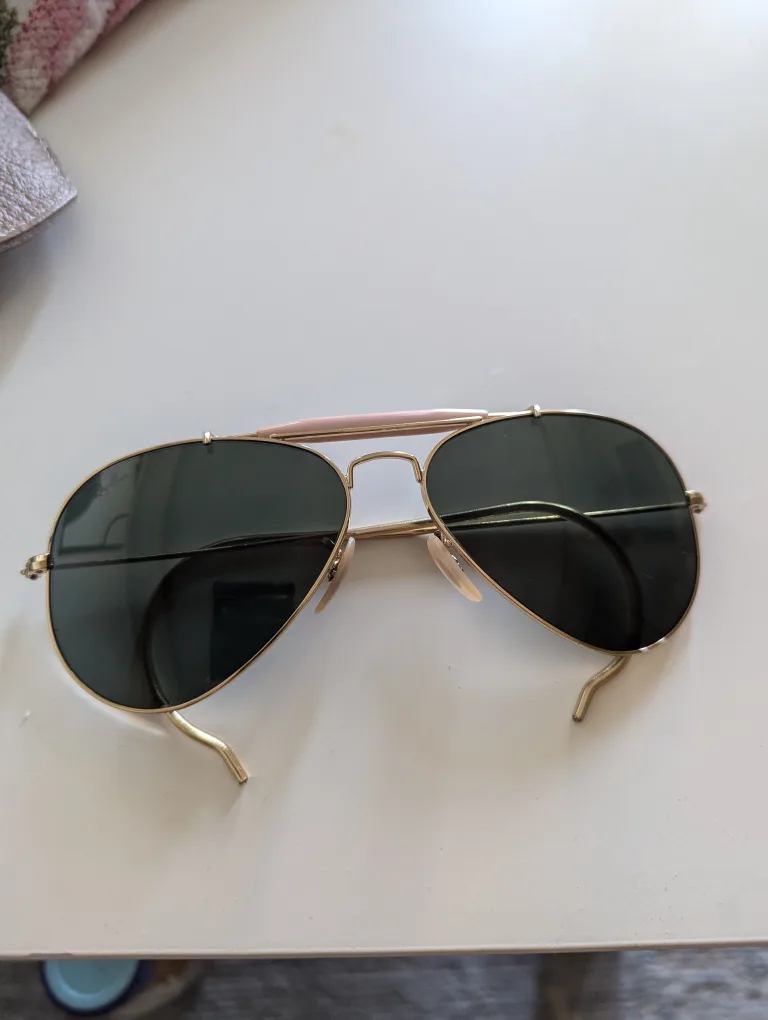 Ray Ban Aviator Sunglasses thumbnail