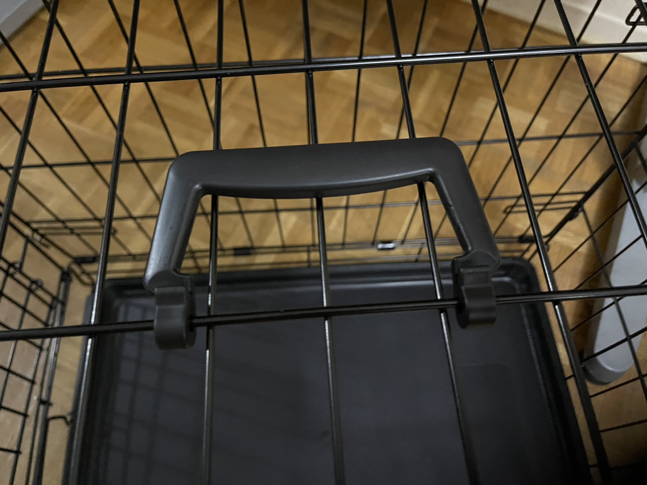 Dog Crate (Like New!) - photo 5