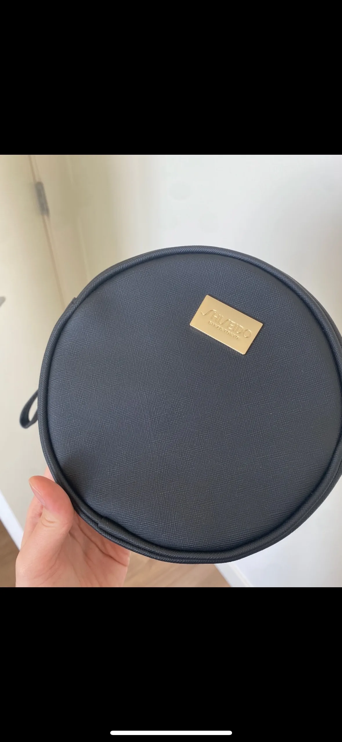 New Shiseido Cosmetic Bag thumbnail