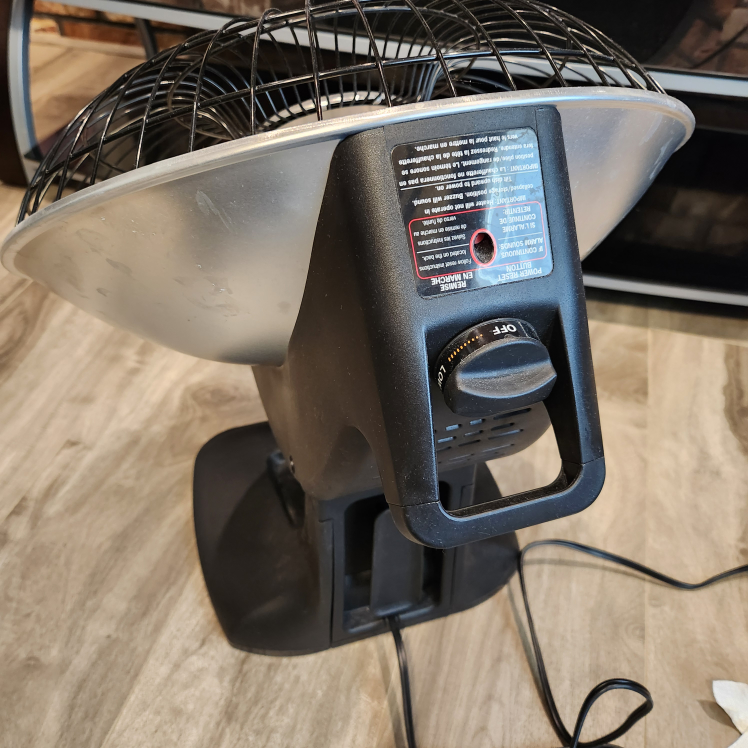 Presto HeatDish Plus Tilt Parabolic Heater - photo 2