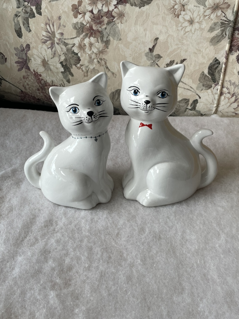 Ceramic Cat Figurines - photo 3