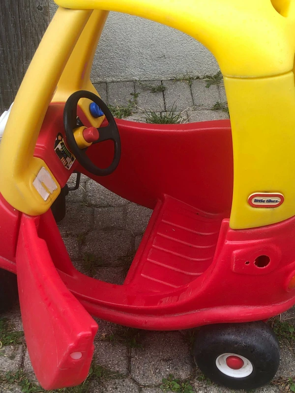 Little Tikes Cozy Coupe - photo 2