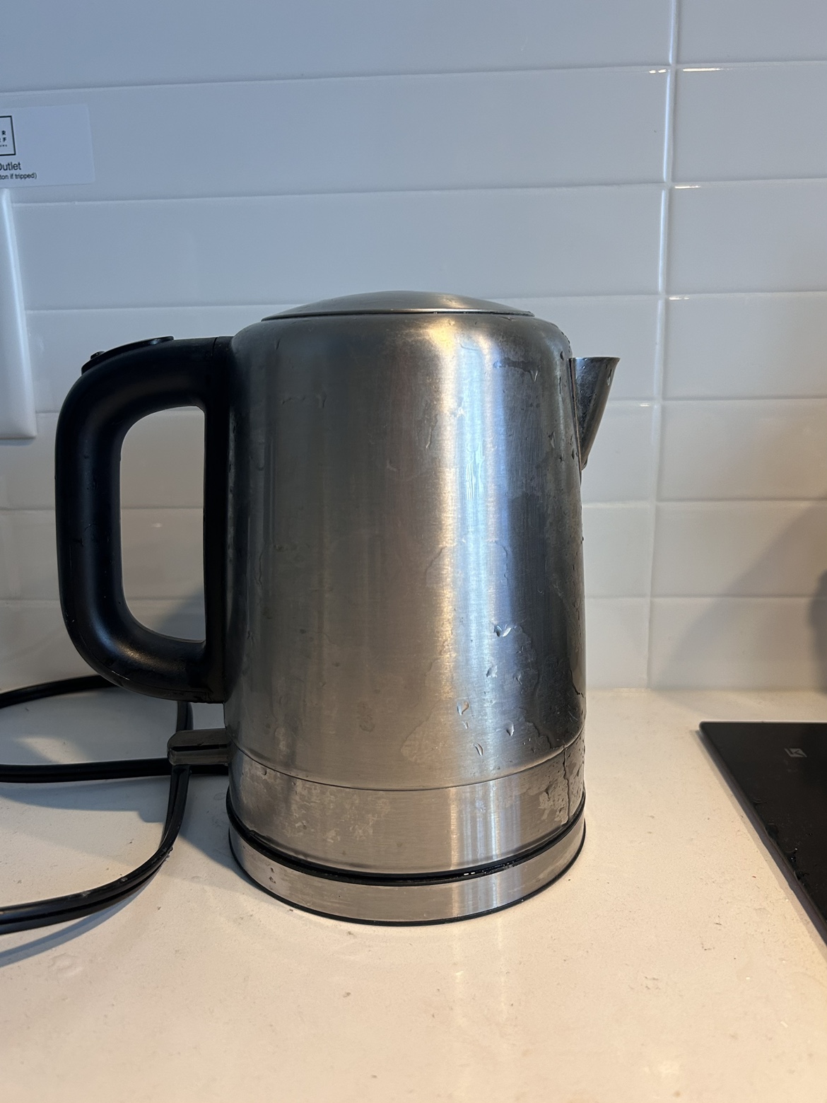 Moving sale: Electric Kettle - photo 2