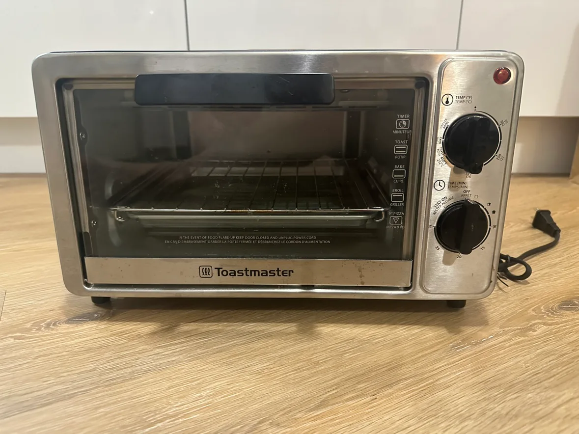 Toastmaster Mini Oven - Excellent Condition thumbnail