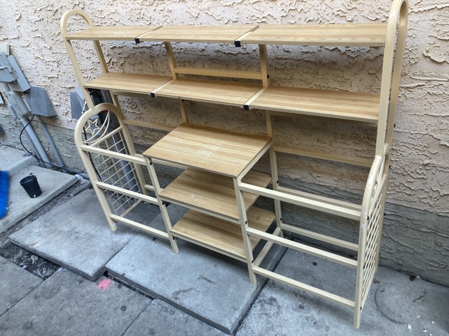 Free shelf