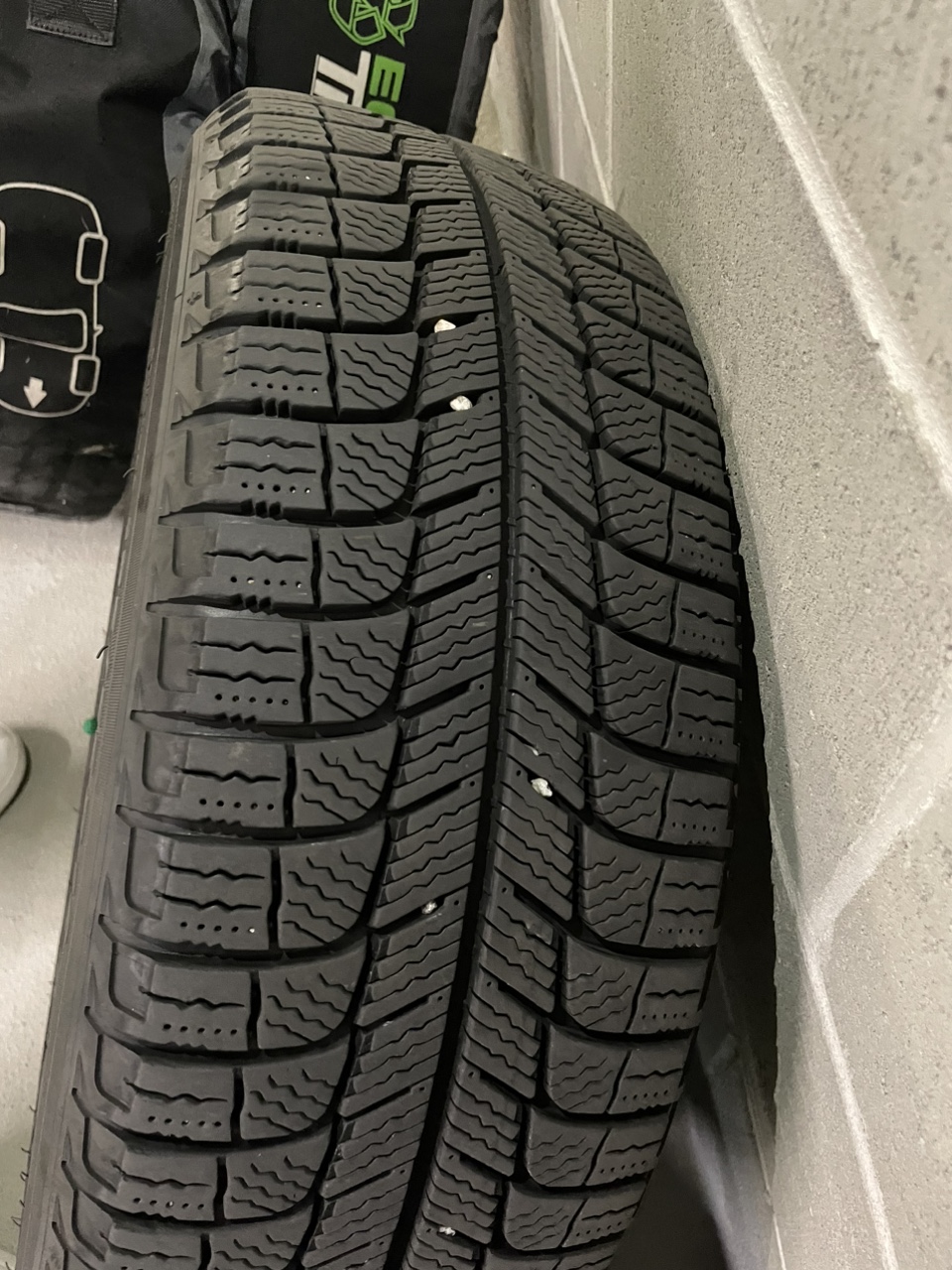 Pick up before 24/9Michelin 185/55R16 Winter Tires - photo 5