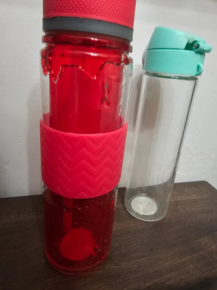 2 Free Water Bottles and Small Peppercorn #Freecycle thumbnail