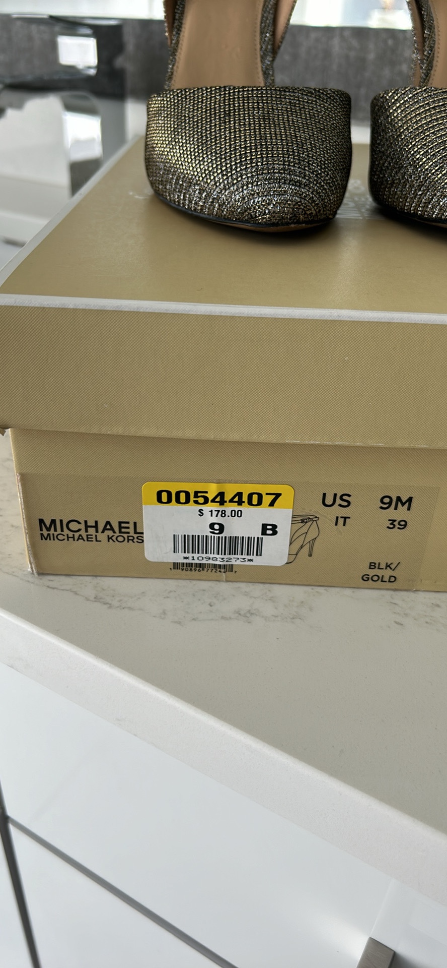 Michael Kors Black & Gold Heels - photo 2