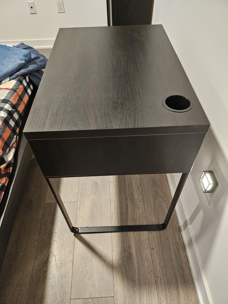 IKEA MICKE Desk - photo 4