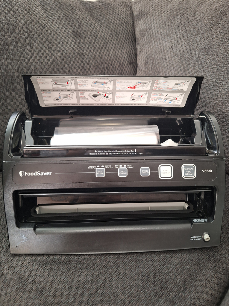 FoodSaver Vacuum Sealer V3230
