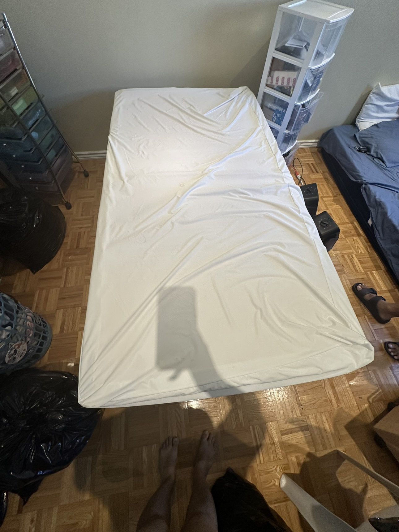 Bed frame, bed box and mattress - photo 2