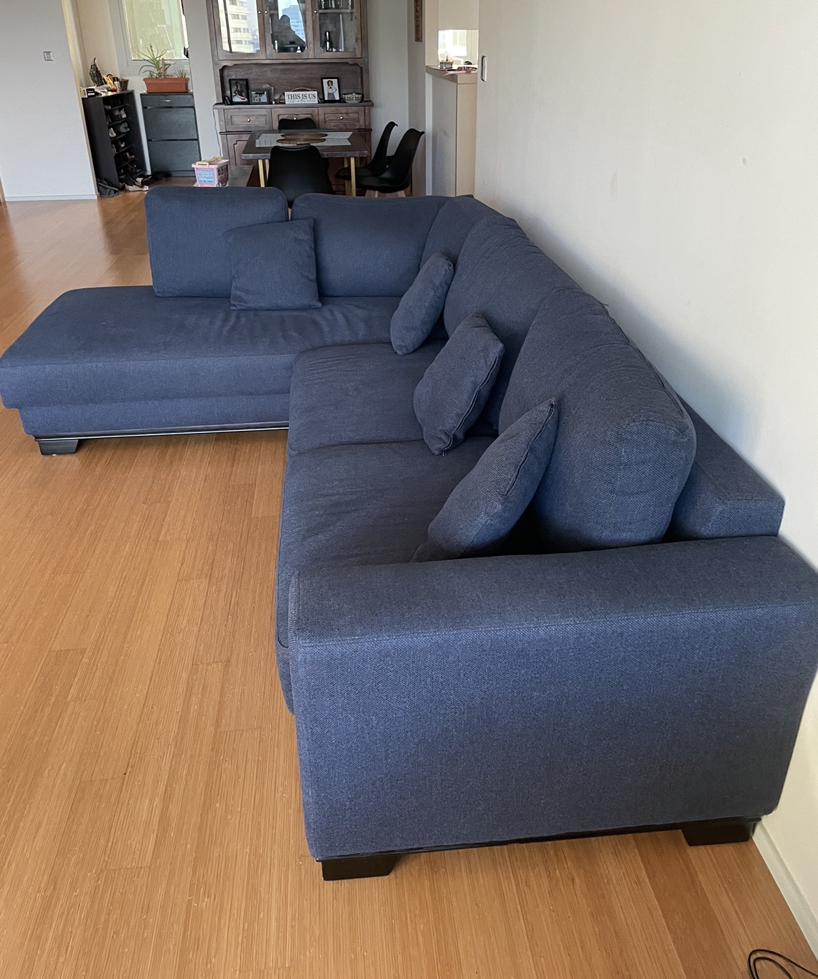 Sectional in good condition - photo 4