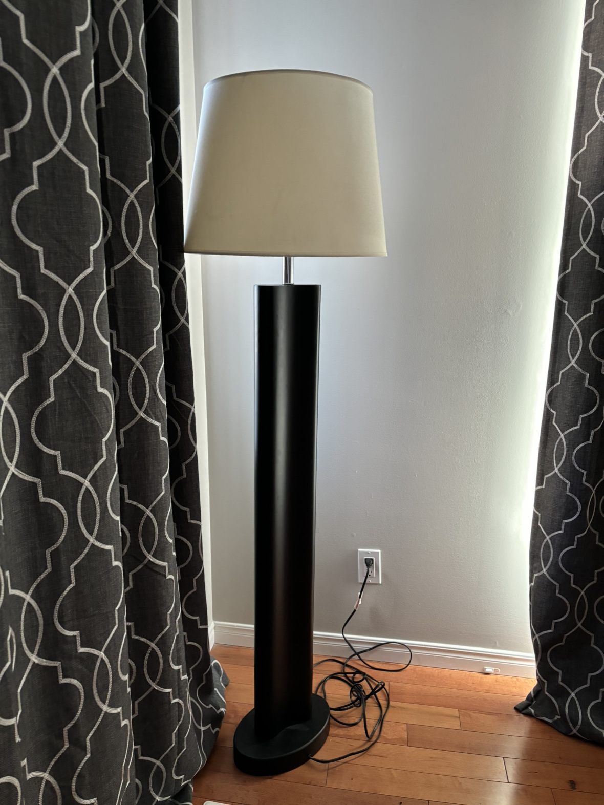 Free Tall Bookcase with Cabinet Doors - photo 3
