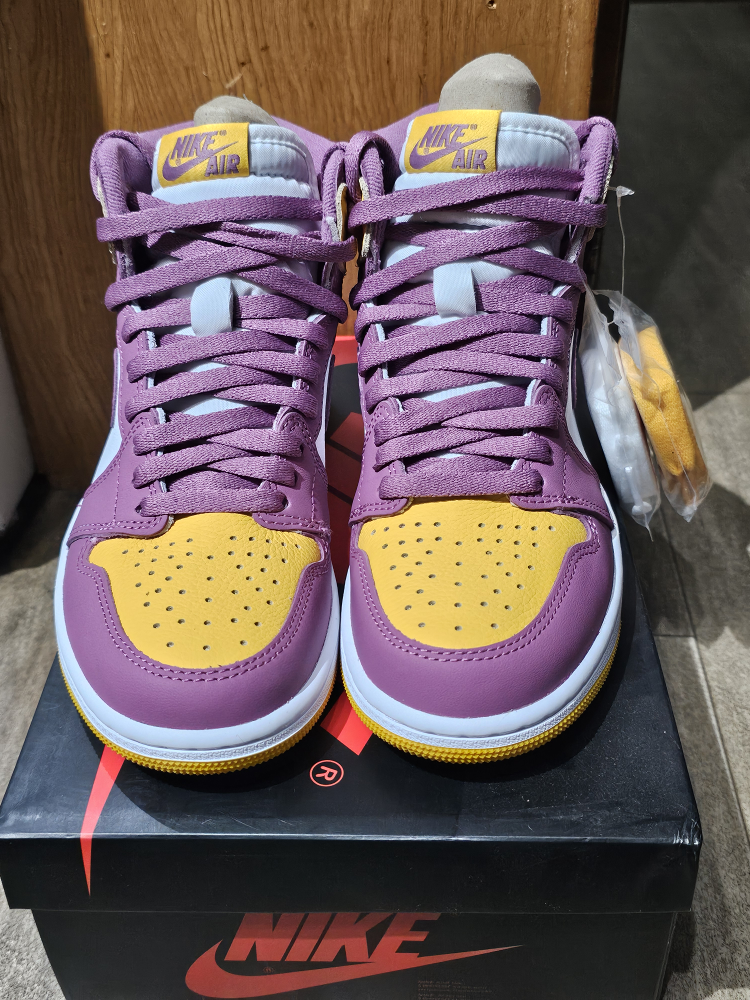 Air Jordan 1 Retro High OG "Brotherhood"