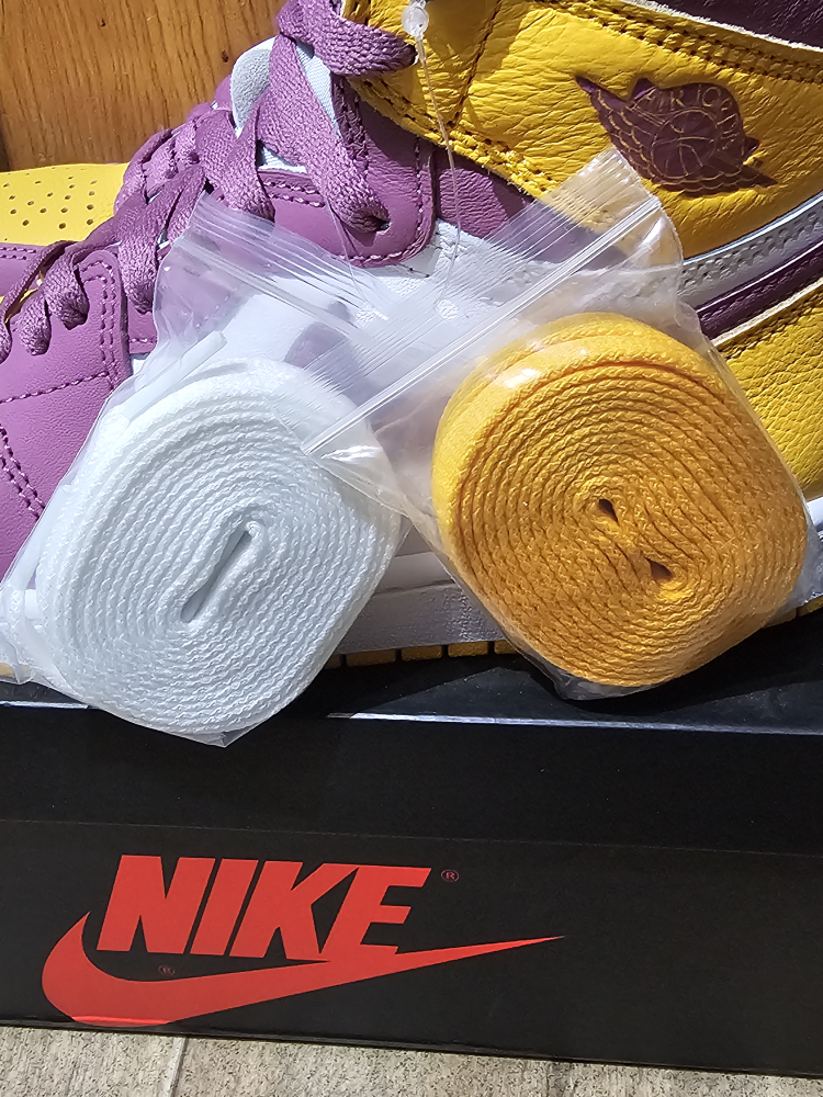 Air Jordan 1 Retro High OG "Brotherhood" - photo 5
