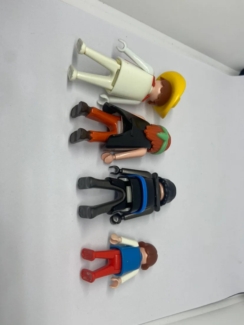 Lot 9 Playmobil Geobra Figures And Items  1974 - 1981 image indicator(4)