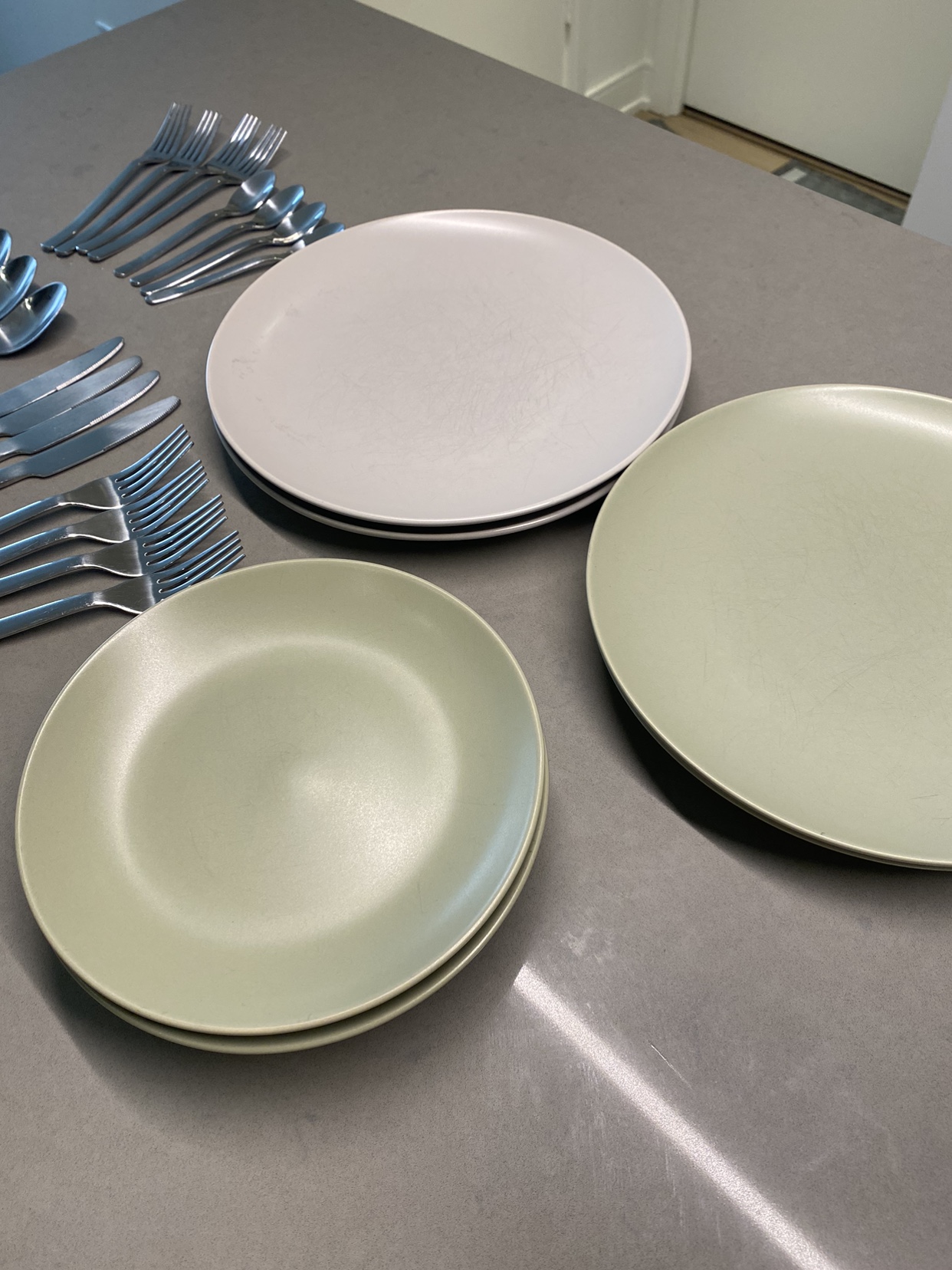 34-Pieces Dinnerware Set - photo 2