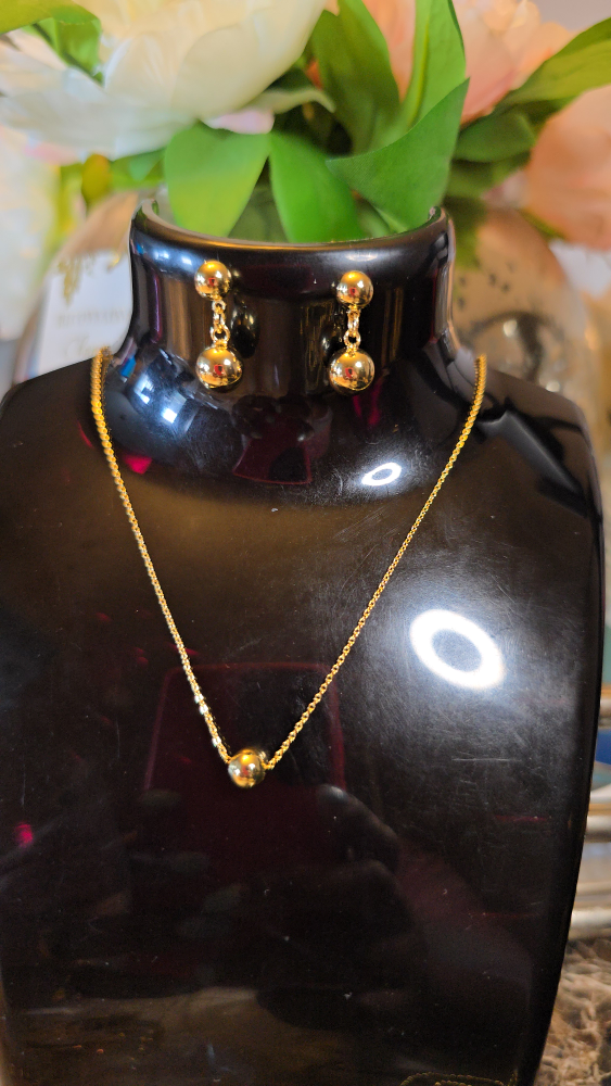 Gold Necklace and Earrings Set