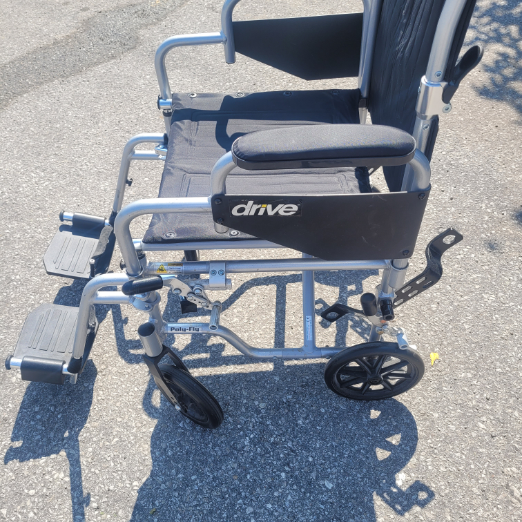 Drive Medical Wheelchair - photo 3