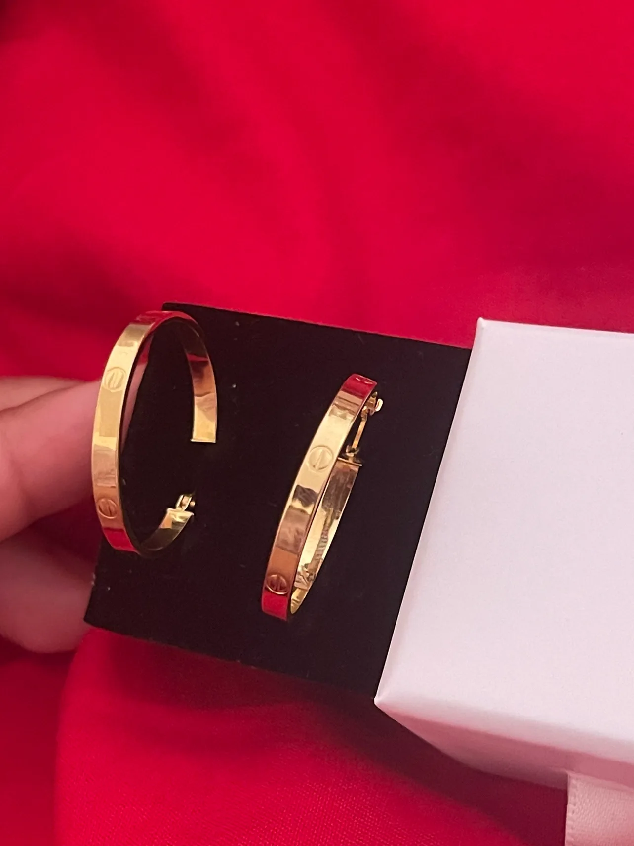 Gold Hoop Earrings thumbnail