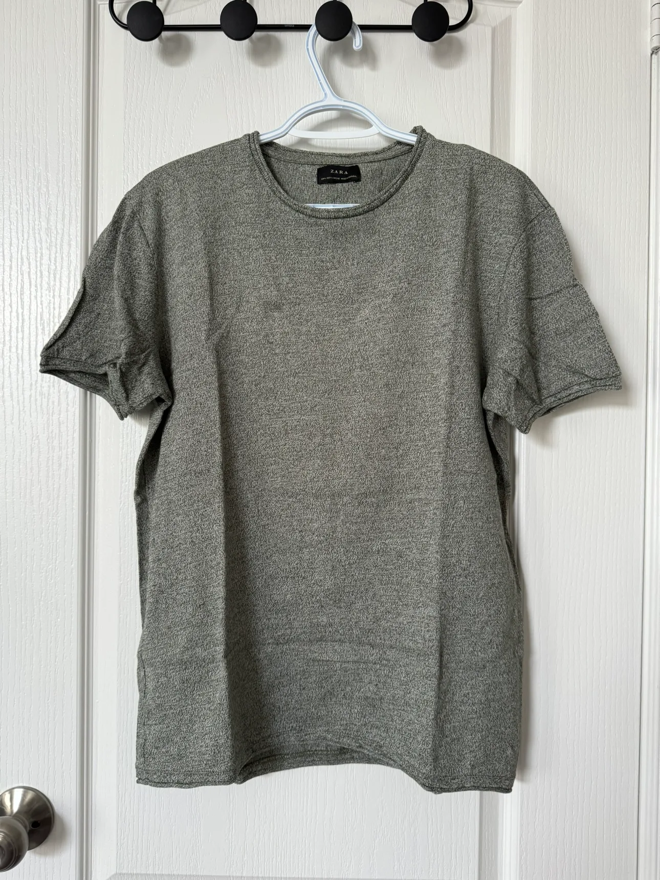Zara Men’s Heather color T-Shirts image indicator(5)