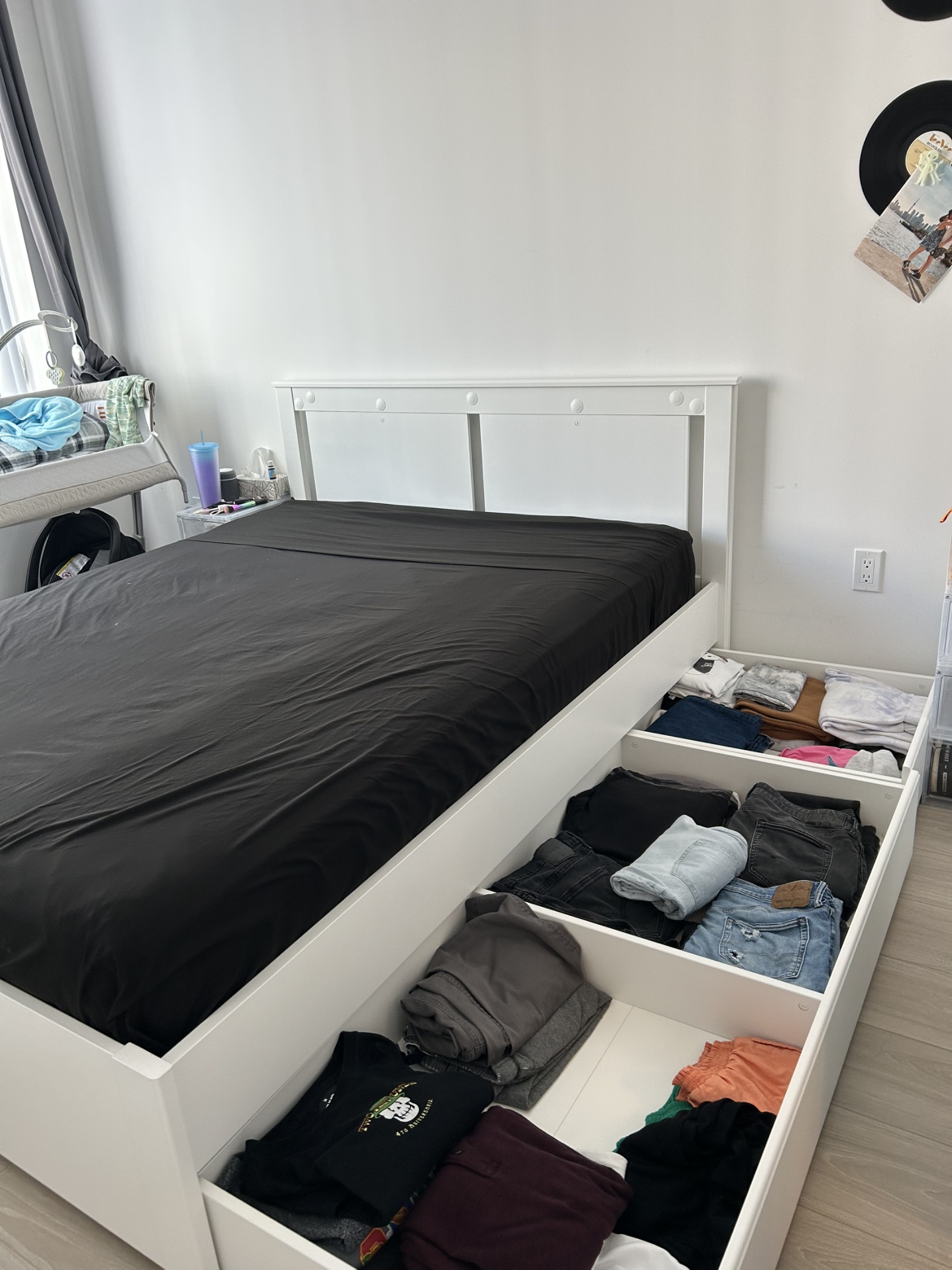 Queen White Bed Frame - photo 4